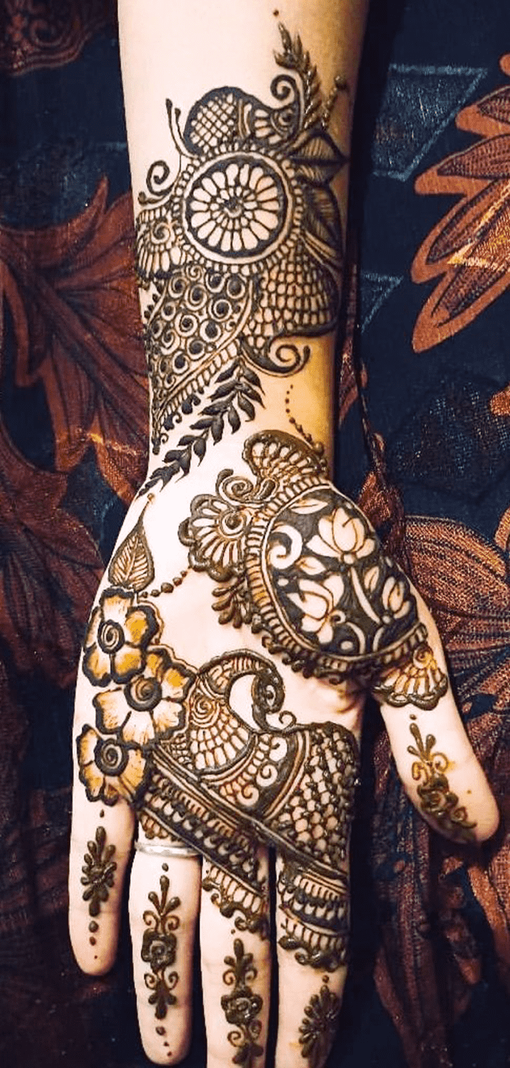 Delicate Latest Beautiful Henna Design