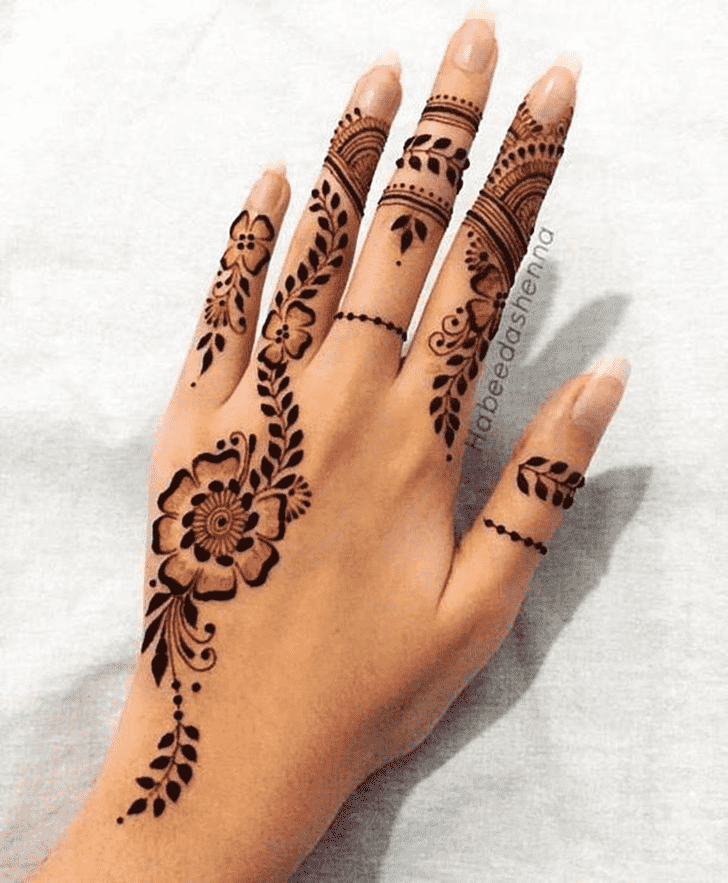 Delightful Latest Beautiful Henna Design