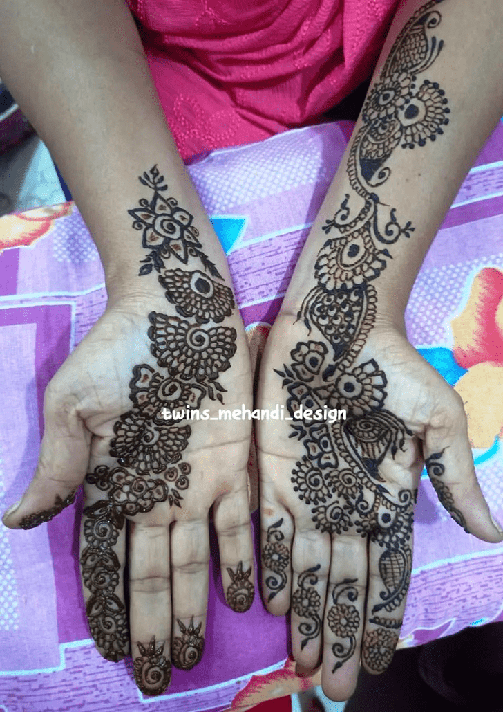Enthralling Latest Beautiful Henna Design