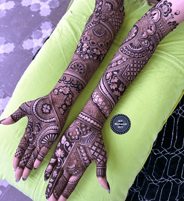Ravishing Latest Beautiful Henna Design