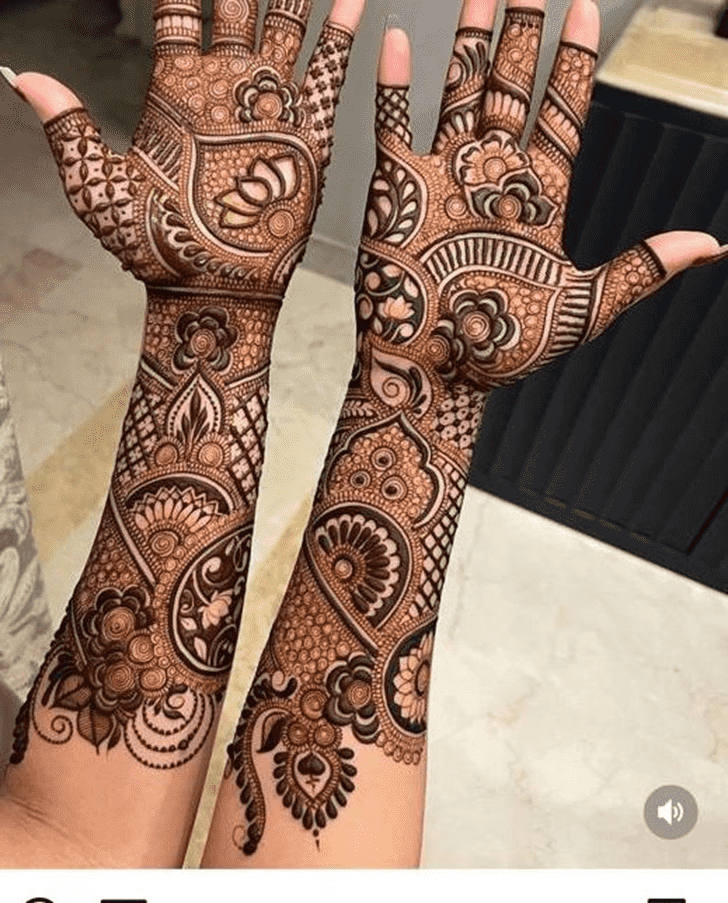Resplendent Latest Beautiful Henna Design