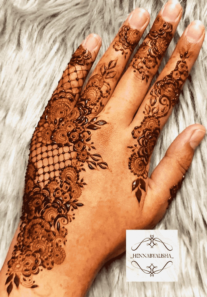 Good Looking Leaf Henna Design