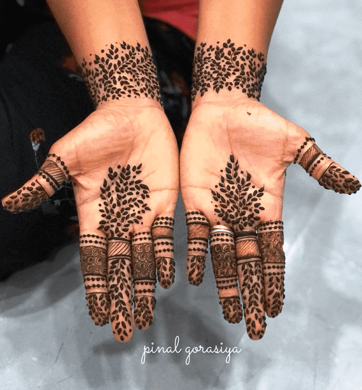 Delicate Leaves Henna Design