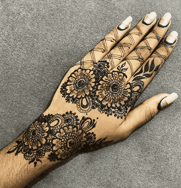 Left Hand Left Hand Henna design