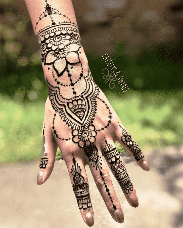 Refined Left Hand Henna design