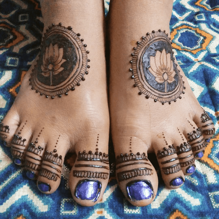 Foot Floral Henna Design