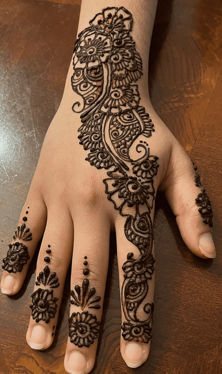 Fine Latest Henna Design
