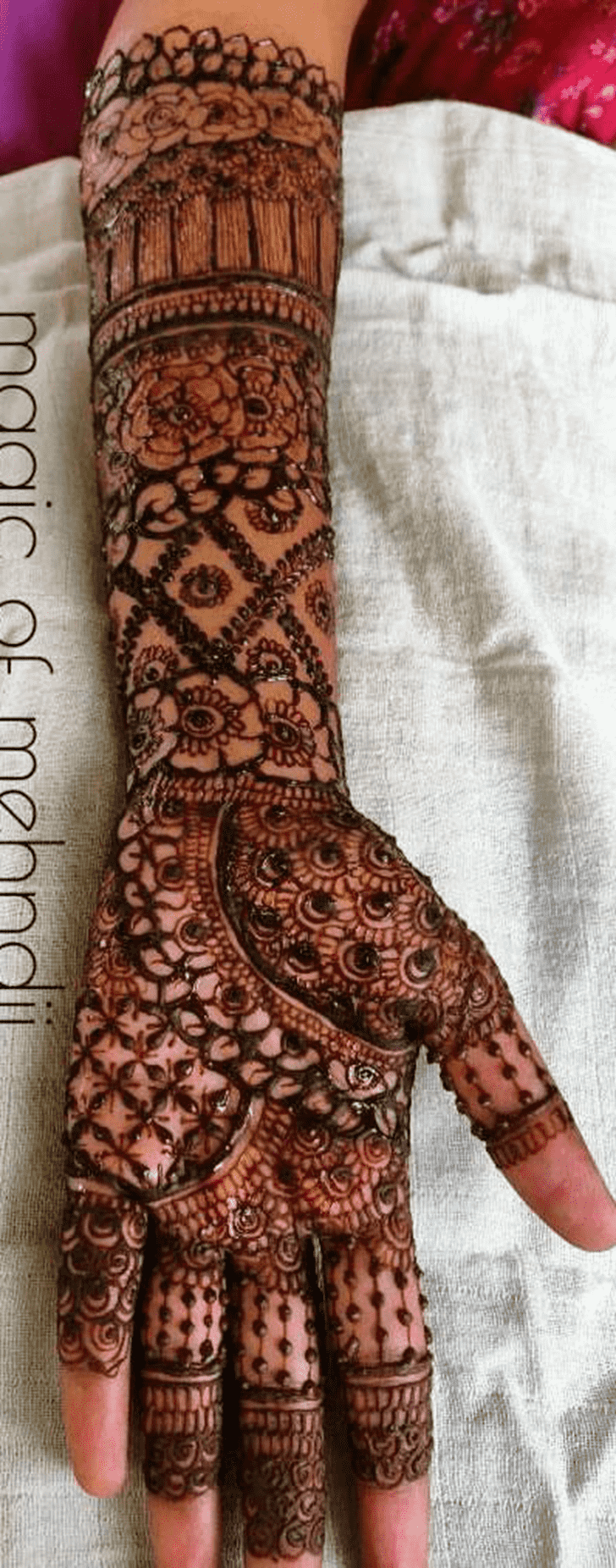 Superb Latest Henna Design
