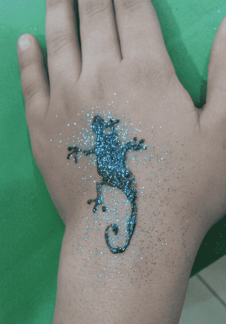 Magnificent Lizard Henna design