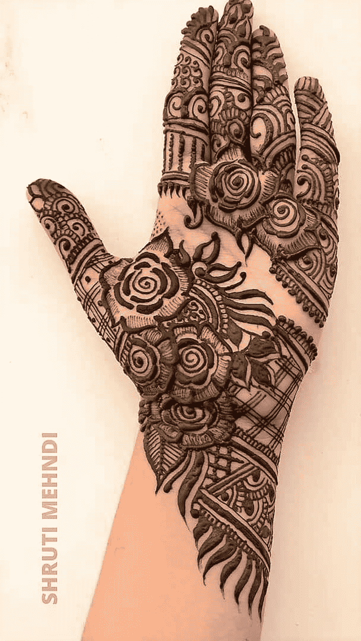 Magnetic London Henna Design