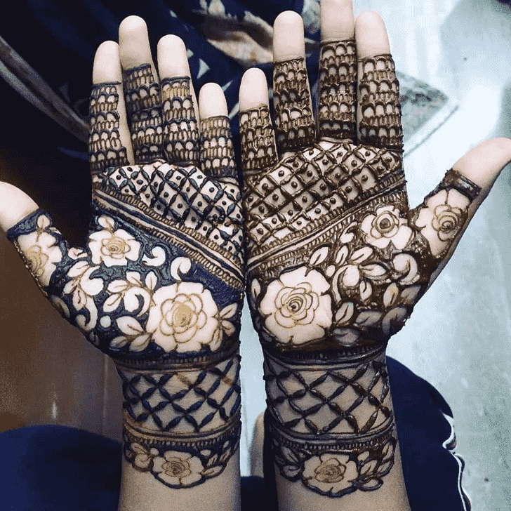 Alluring Lovely Henna design