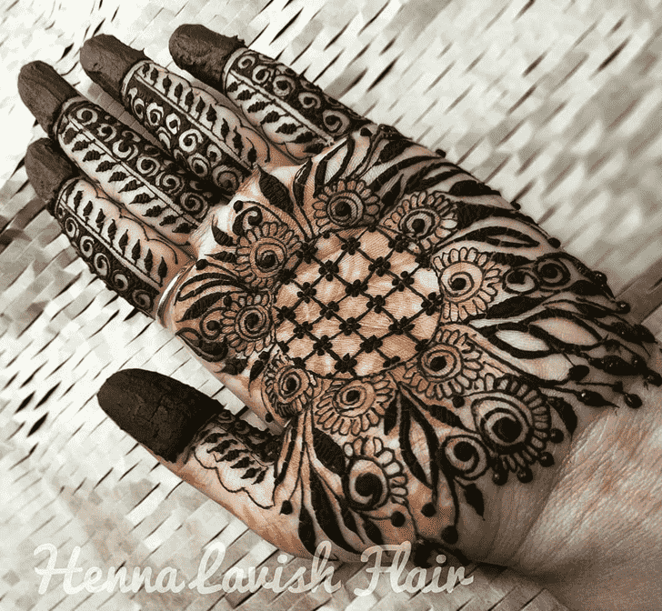 Bewitching Lovely Henna design