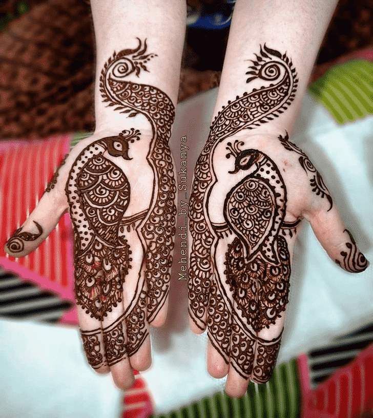 Magnetic Lovely Henna design