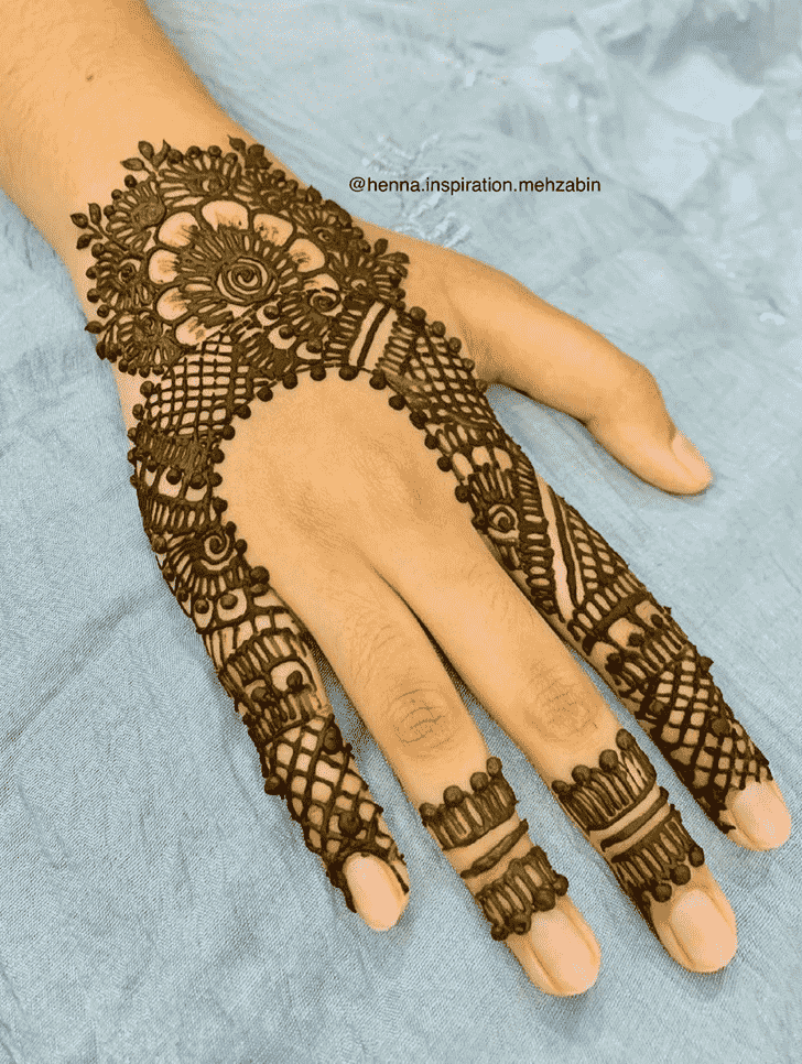 Resplendent Lovely Henna design