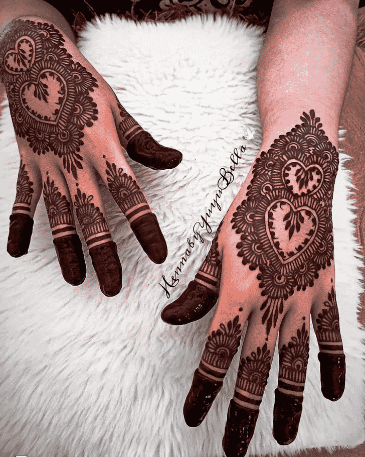 Slightly Lovely Henna design