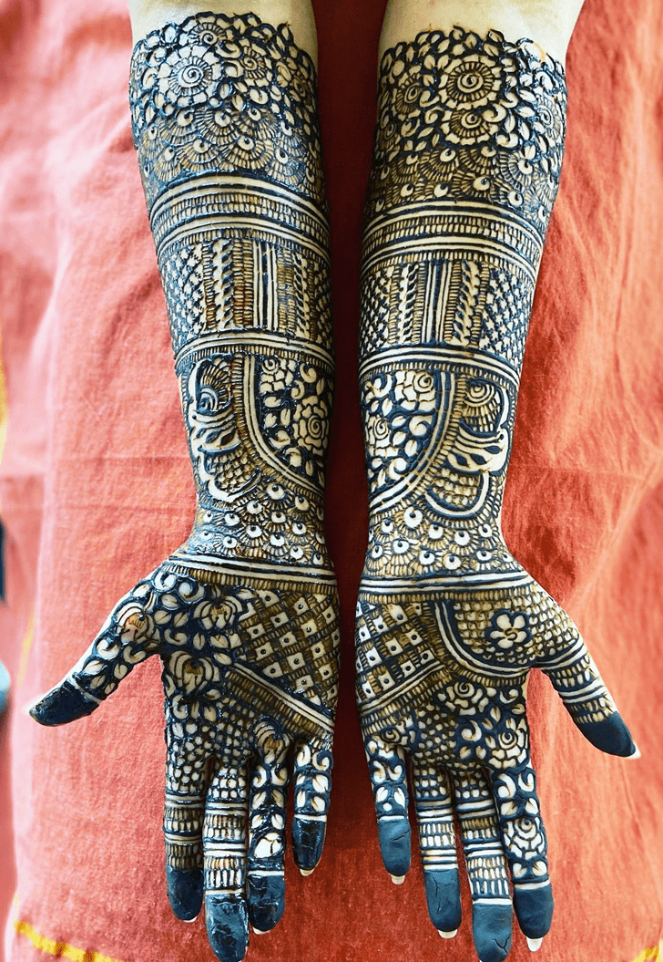 Charming Ludhiana Henna Design