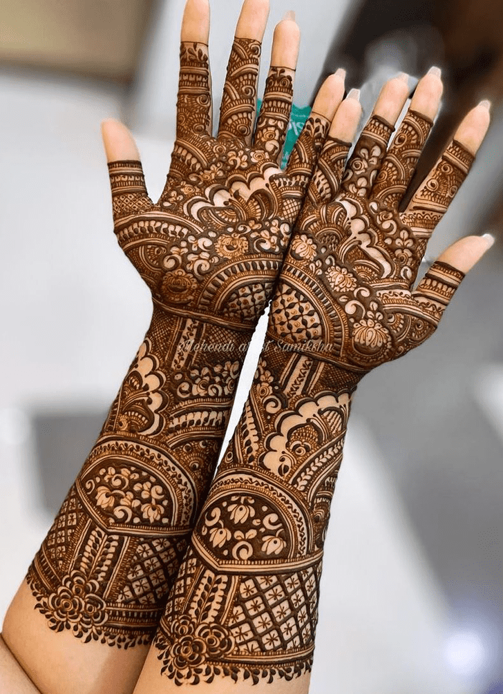 Ideal Ludhiana Henna Design