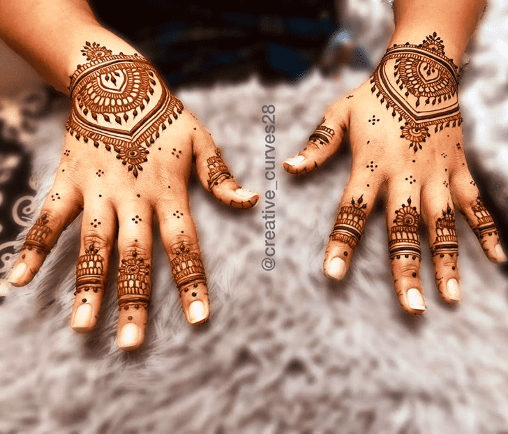 Stunning Ludhiana Henna Design