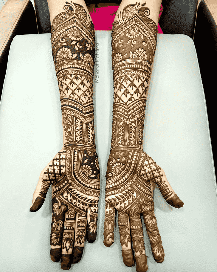 Appealing Madurai Henna Design