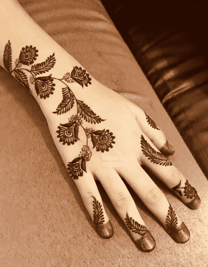 Elegant Madurai Henna Design