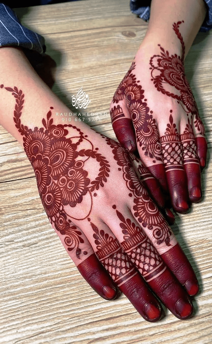 Charming Malayalam Henna Design