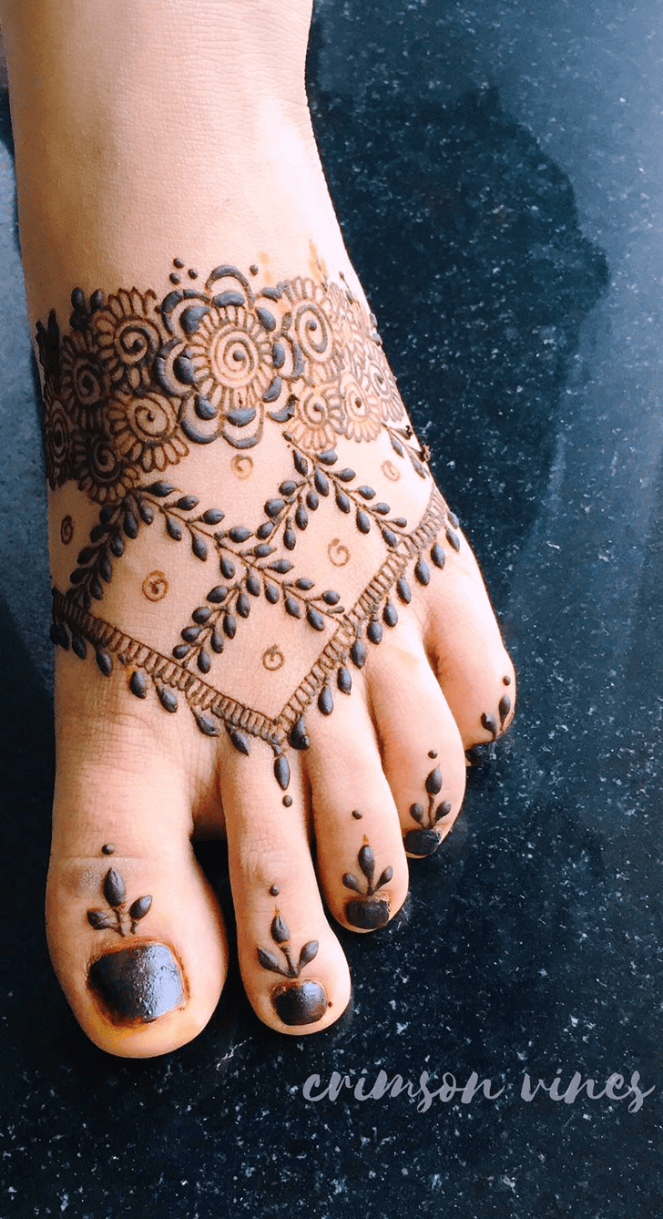 Good Looking Malayalam Henna Design