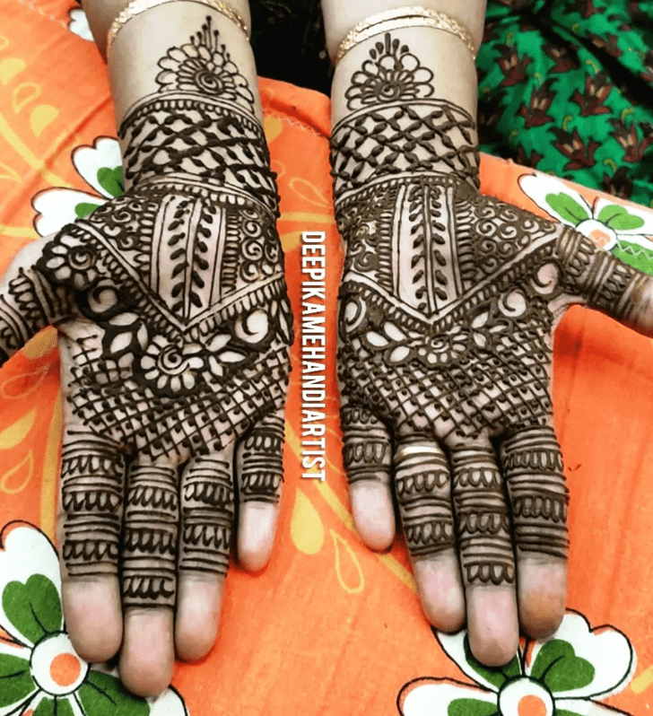 Pleasing Malayalam Henna Design