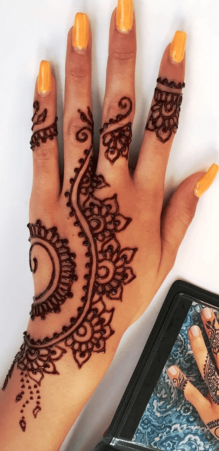 Shapely Malayalam Henna Design