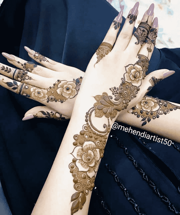 Exquisite Manali Henna Design
