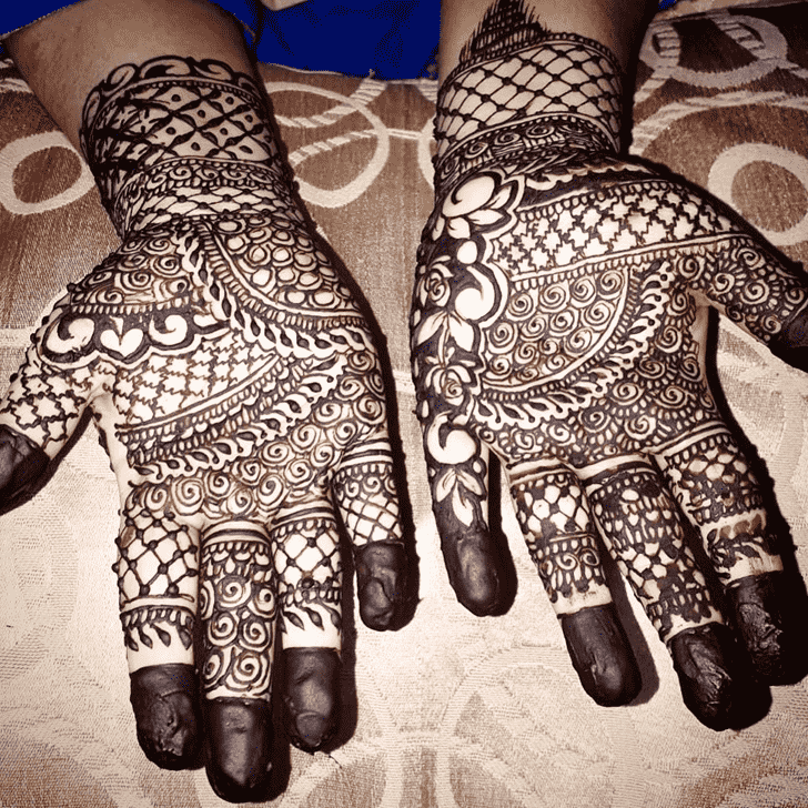 Fair Manali Henna Design