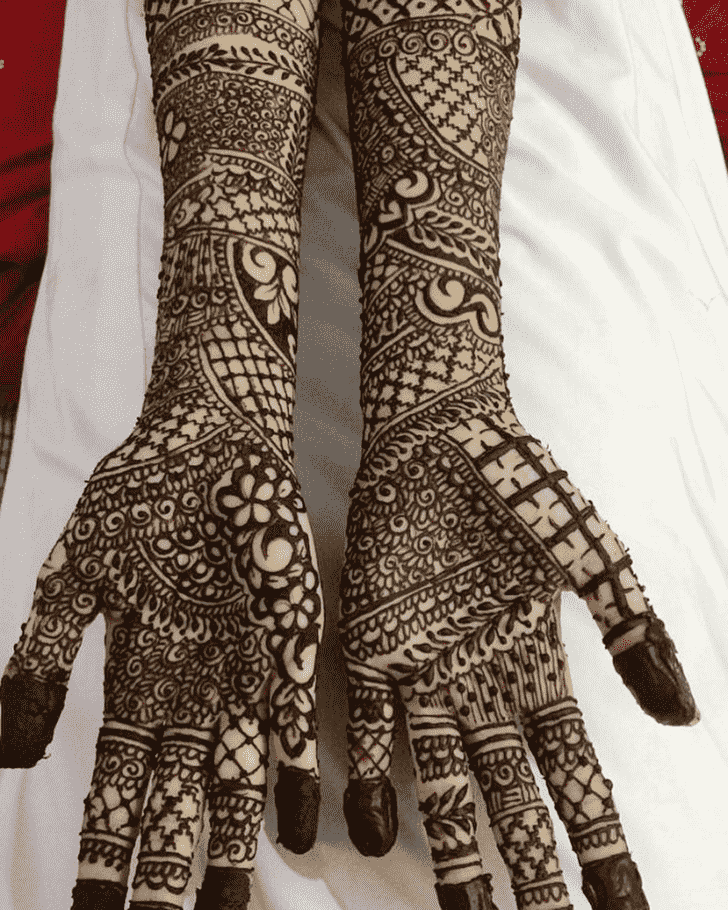 Fascinating Manali Henna Design