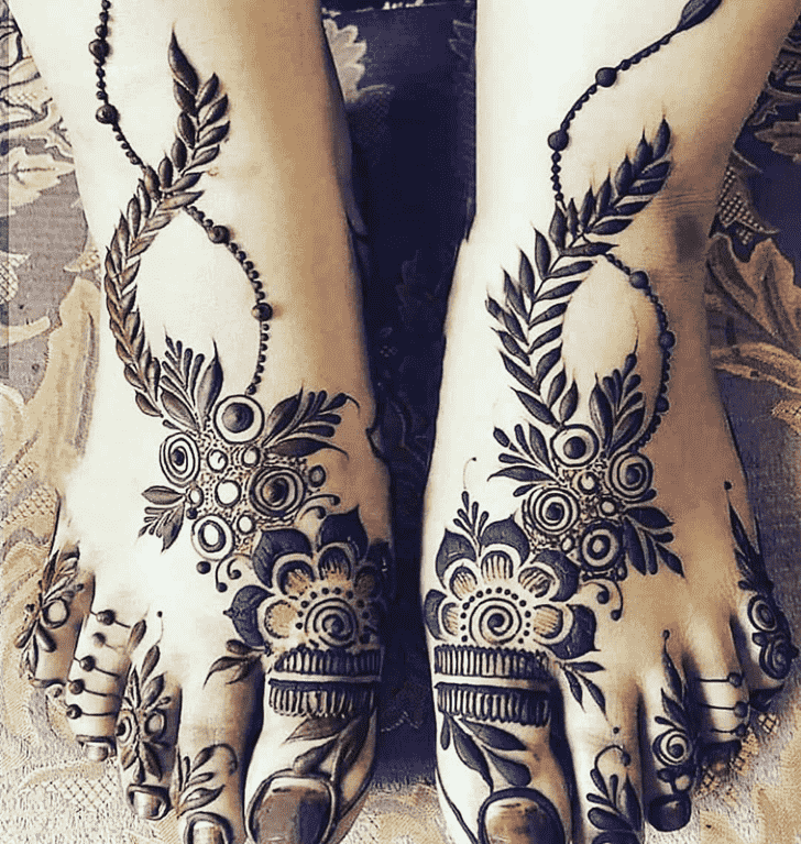 Pretty Manali Henna Design