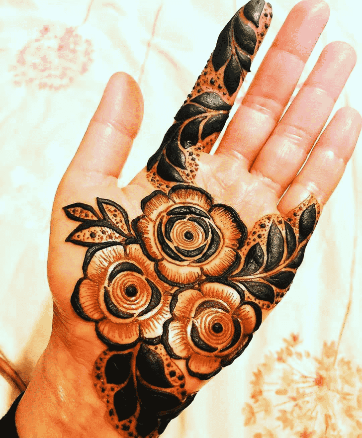 Resplendent Manali Henna Design