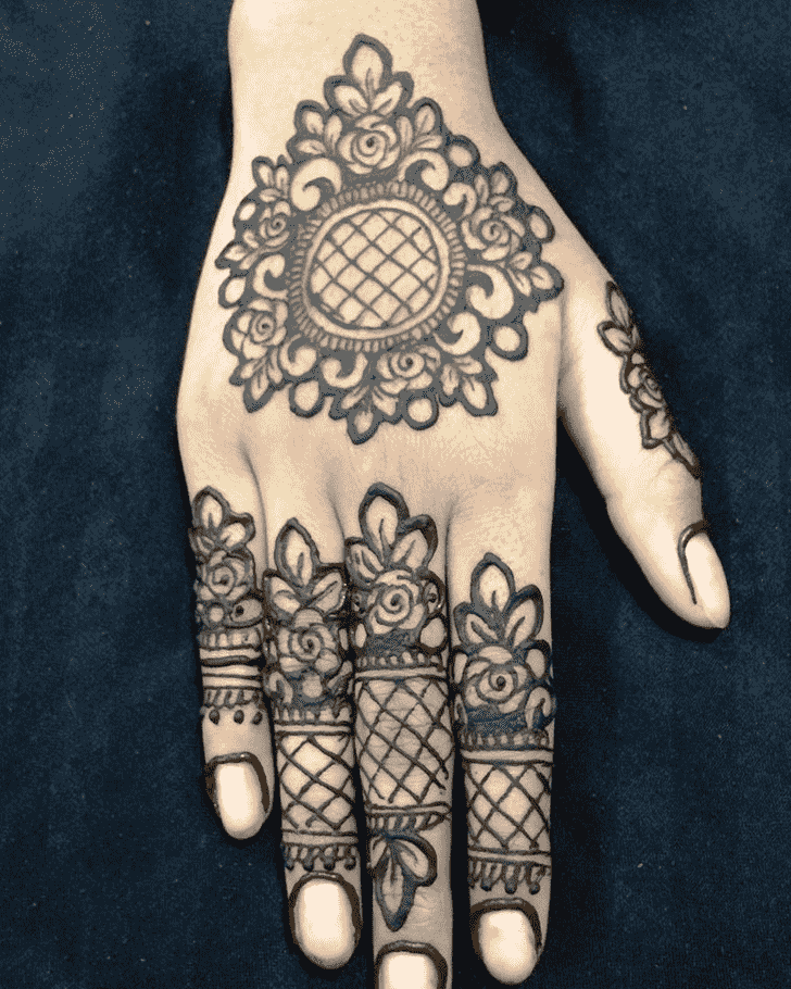Splendid Manali Henna Design