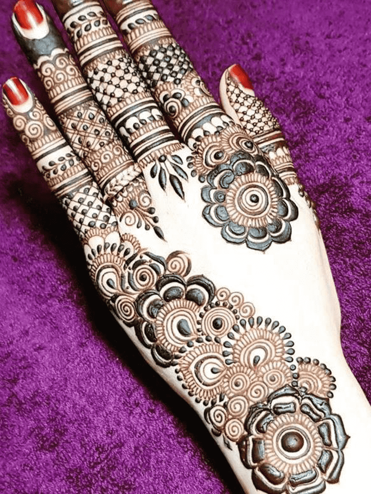 Exquisite Mandala Henna Design