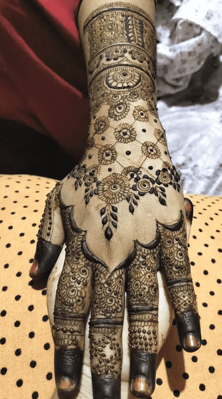 Fetching Mandala Henna Design