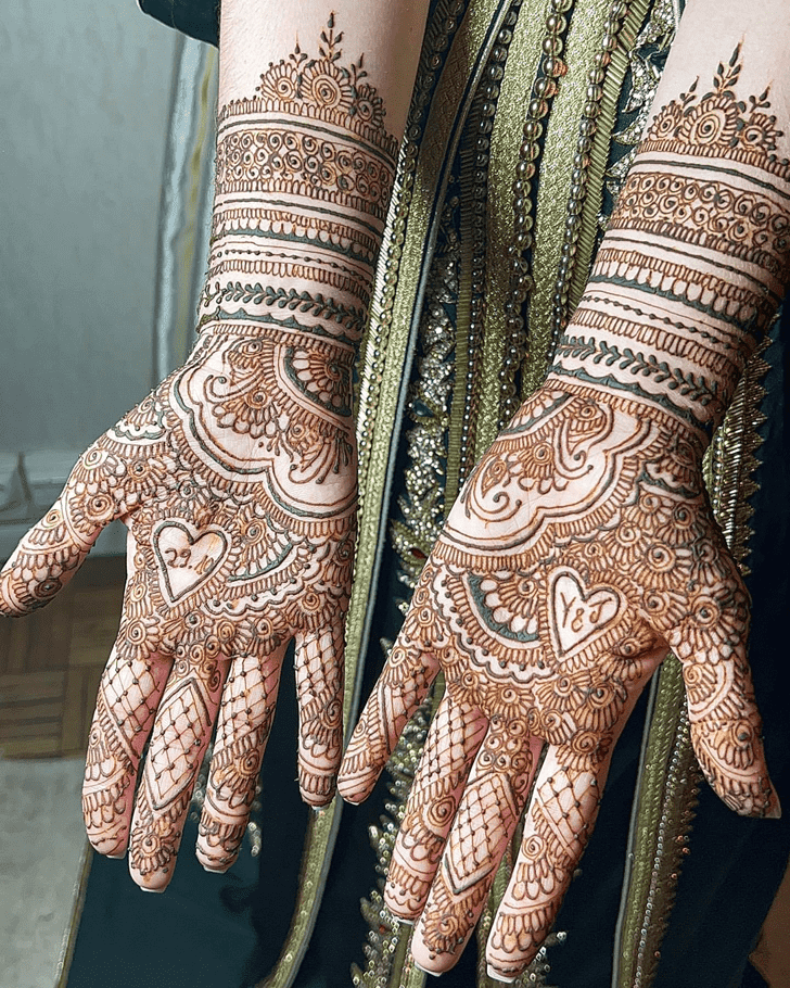 Graceful Mandala Henna Design