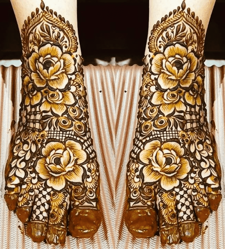 Mesmeric Mandala Henna Design