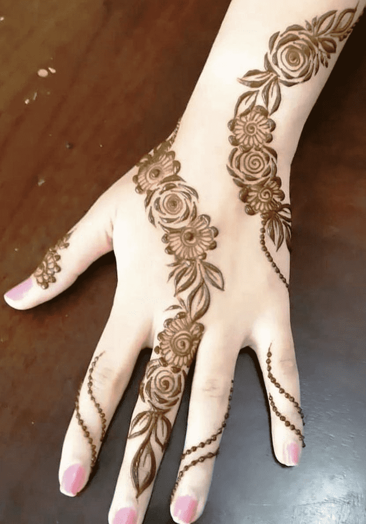 Shapely Mandala Henna Design