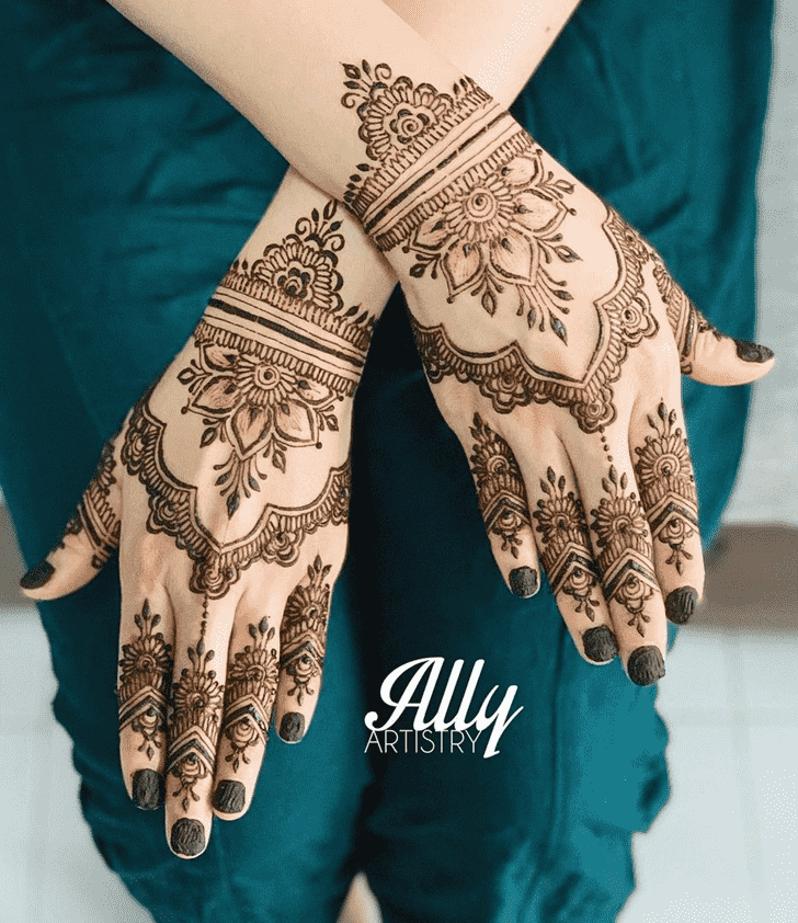 Enticing Mangalore Henna Design