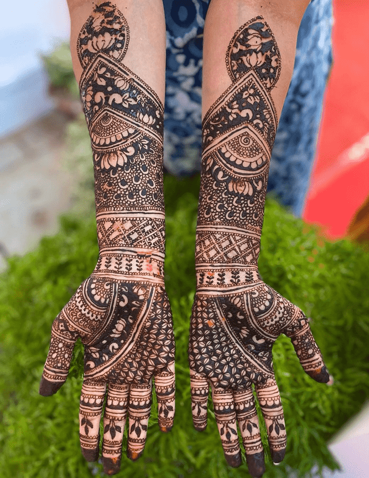 Good Looking Mangalore Henna Design