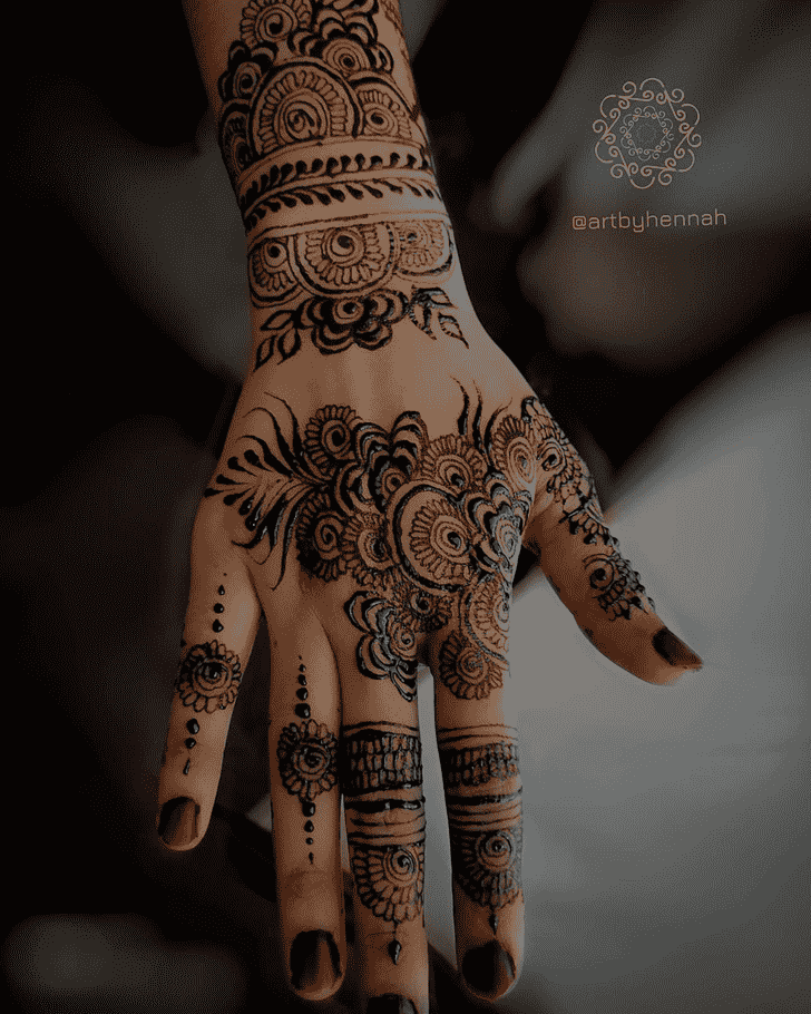 Pleasing Mangalore Henna Design