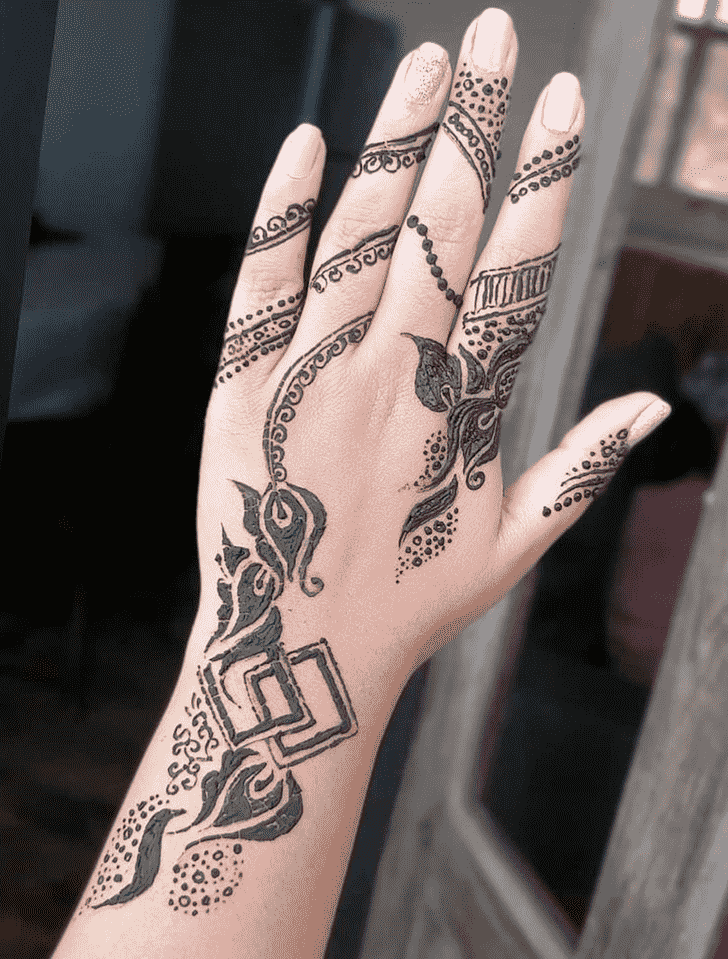 Ravishing Manipur Henna Design