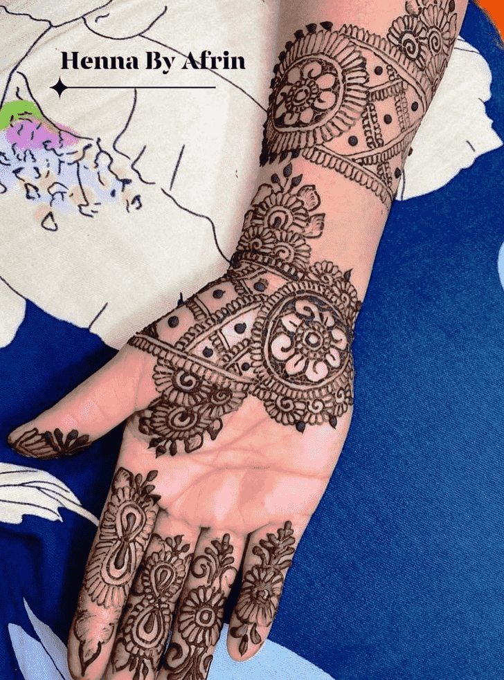 Appealing Marwari Henna Design