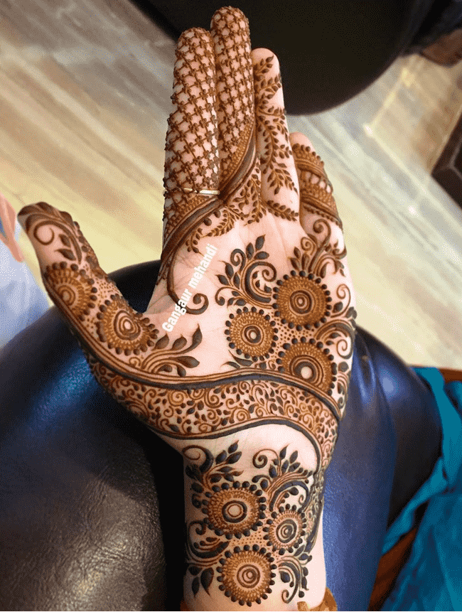 Adorable McLeod Ganj Henna Design