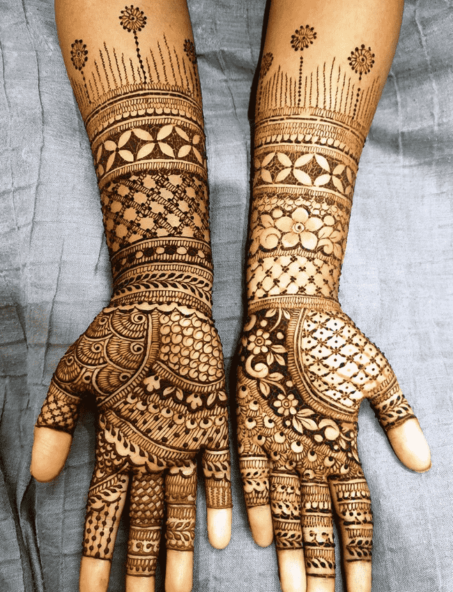 Ravishing McLeod Ganj Henna Design