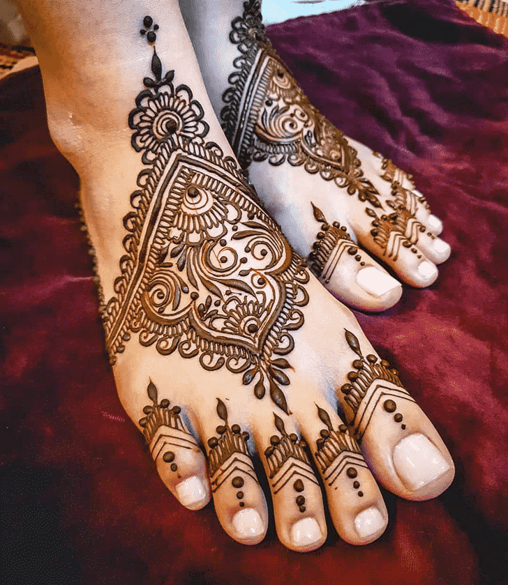 Bewitching Meena Sankranti Henna Design