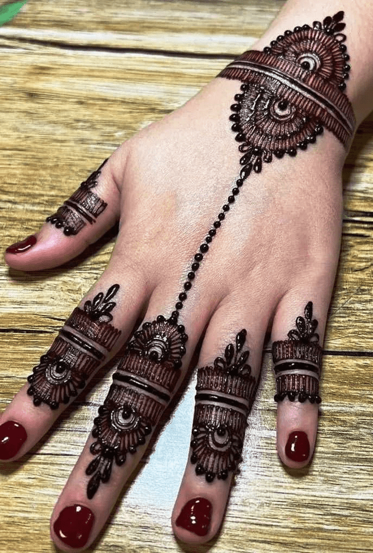 Alluring Mehndi Art Henna Design