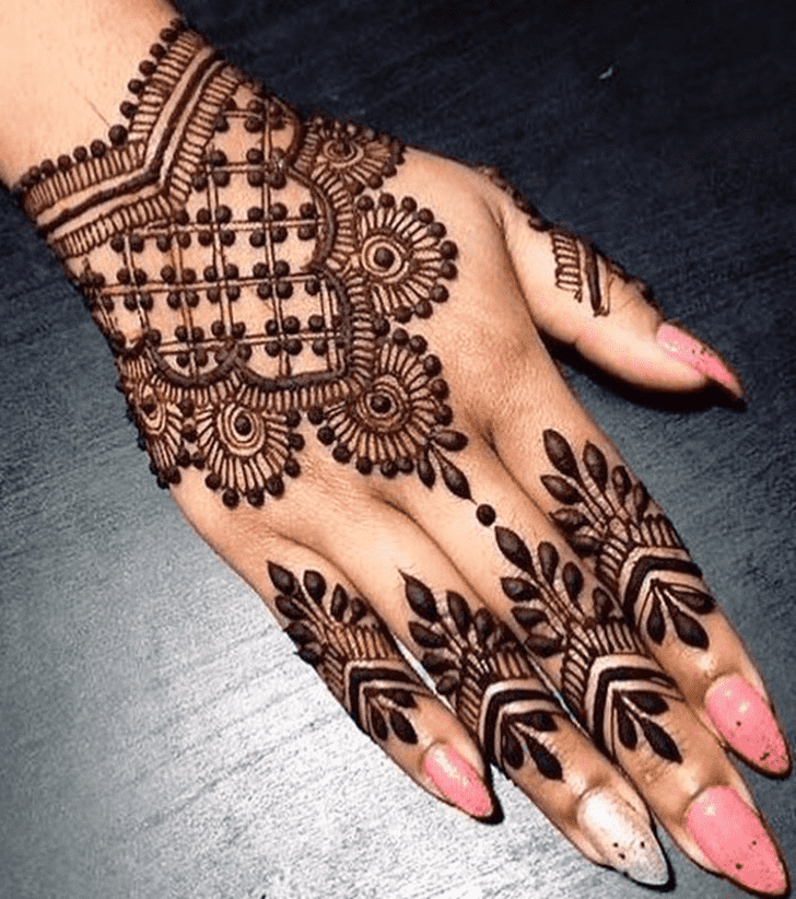 Refined Mehndi Art Henna Design