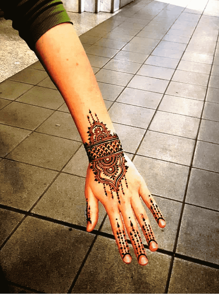 Charming Melbourne Henna Design